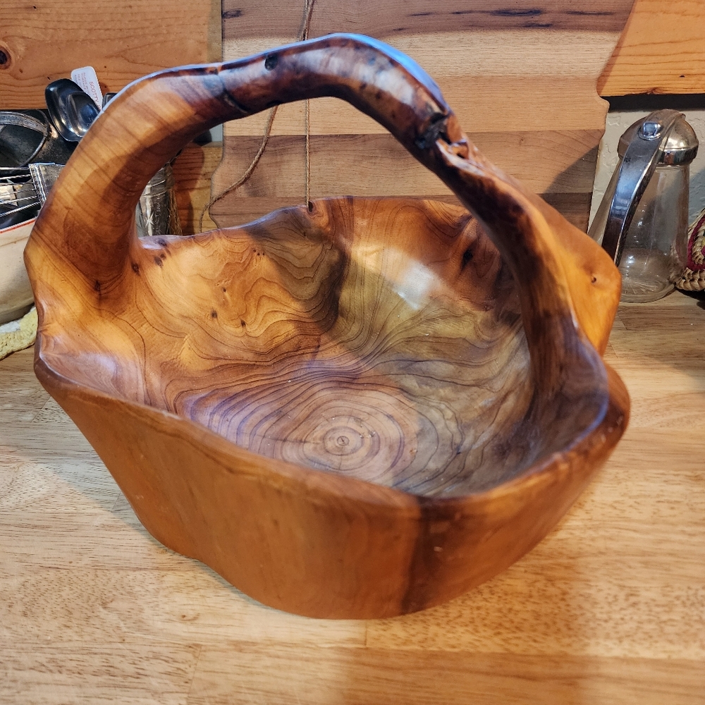 Vintage Rustic Hand Carved Burl Wood Basket/Bowl w/Handle
